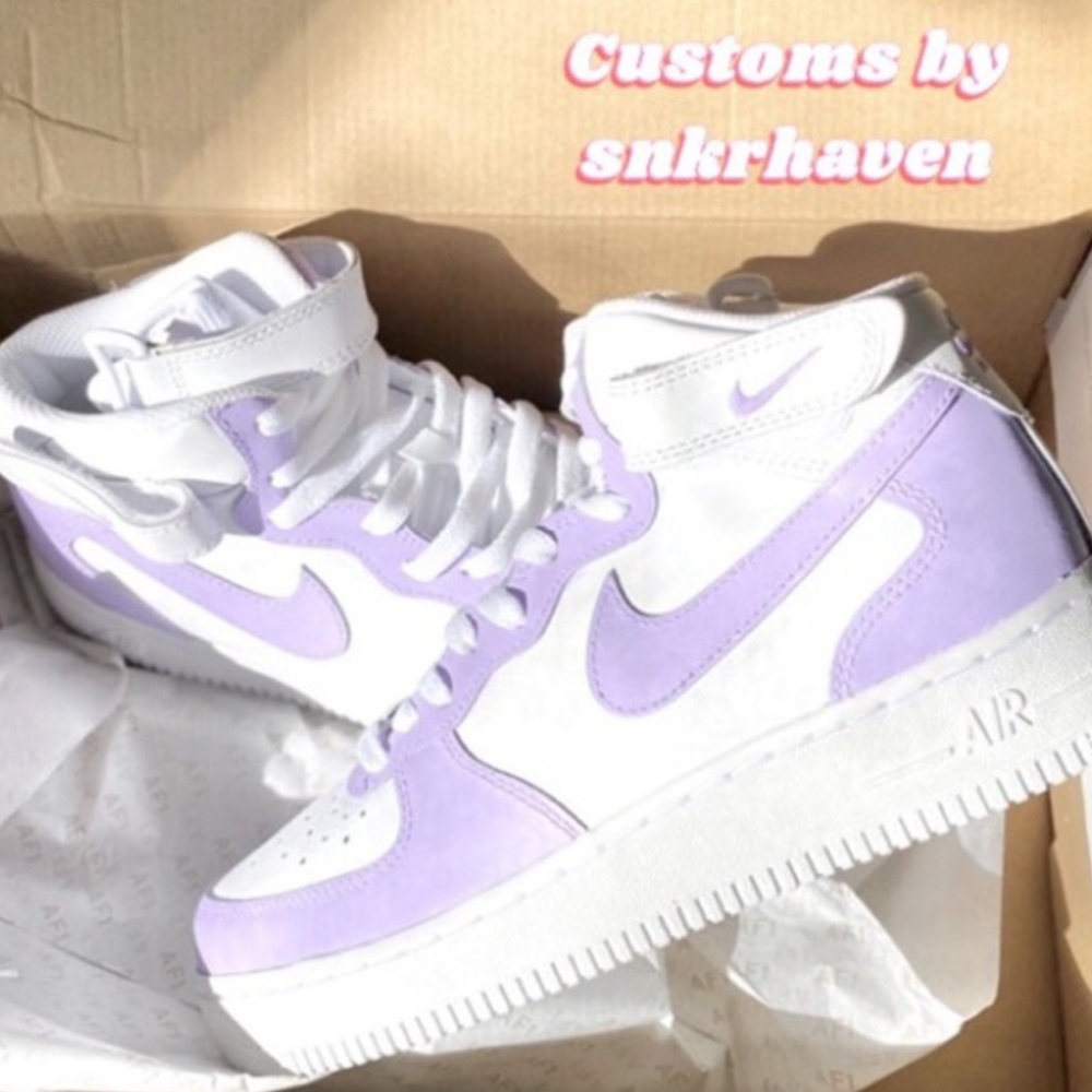 Nike rare purple Mids